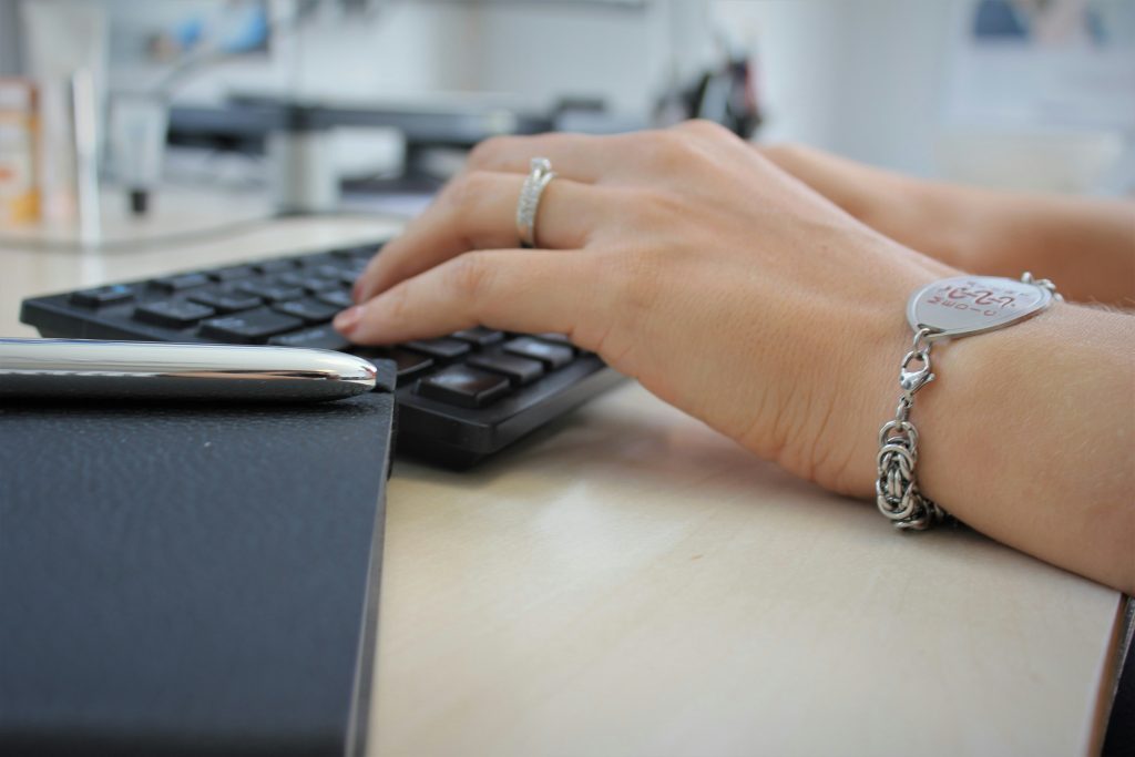 Workplace injury assessment and support at Healthy Bodies Physiotherapy